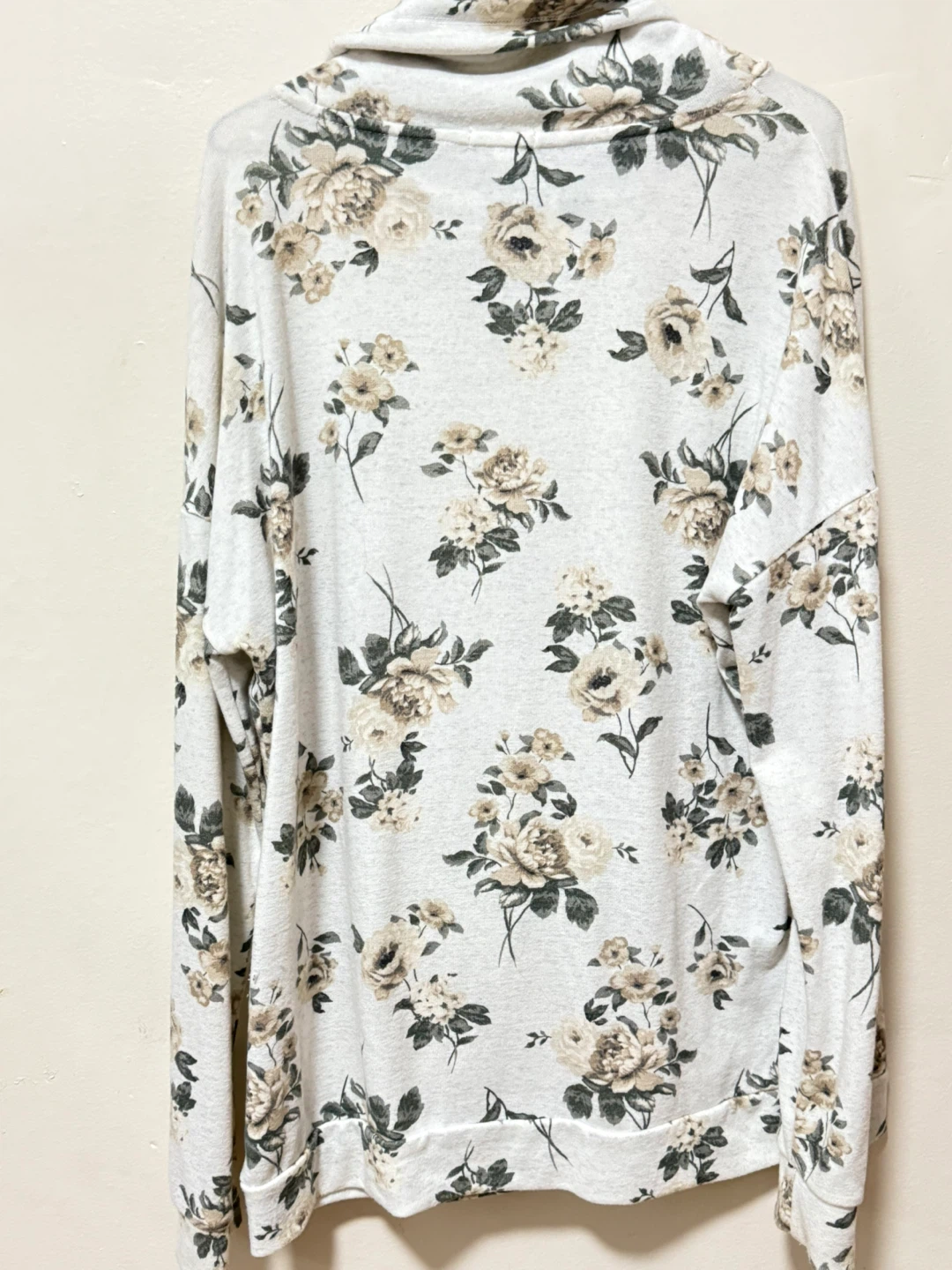 Ardene Women's Floral Hoodie - photo 5