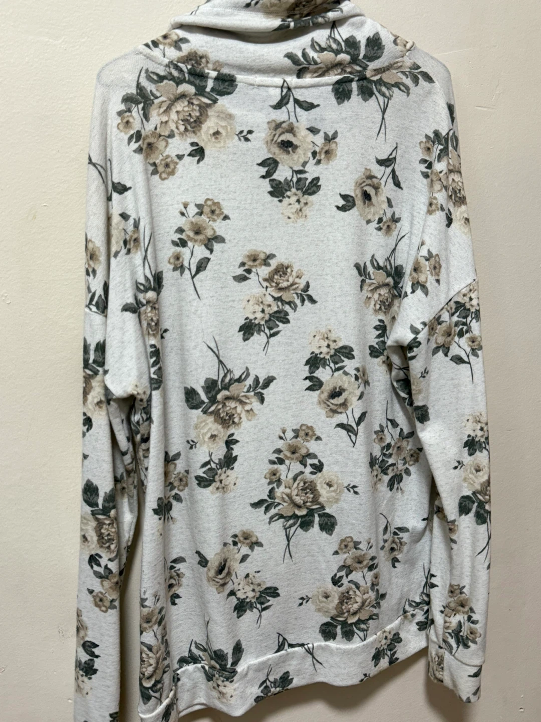 Ardene Women's Floral Hoodie - photo 4