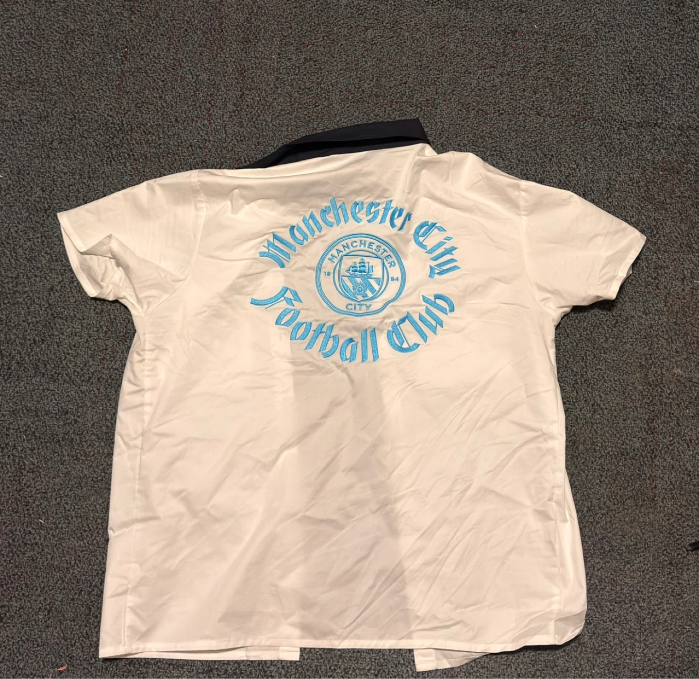 Manchester City white button up shirt. Size M - photo 3