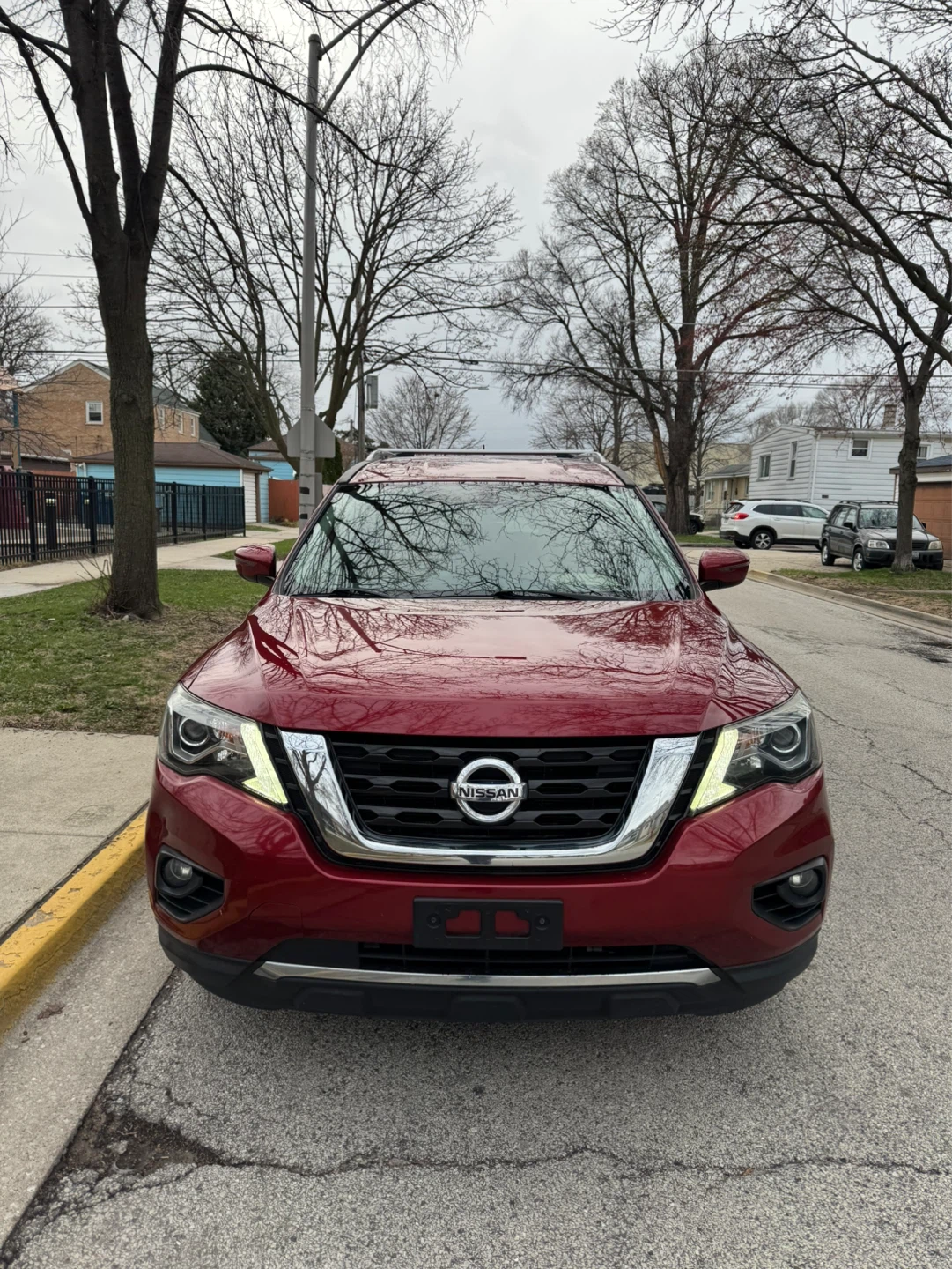 2017 Nissan Pathfinder · SV Sport Utility 4D