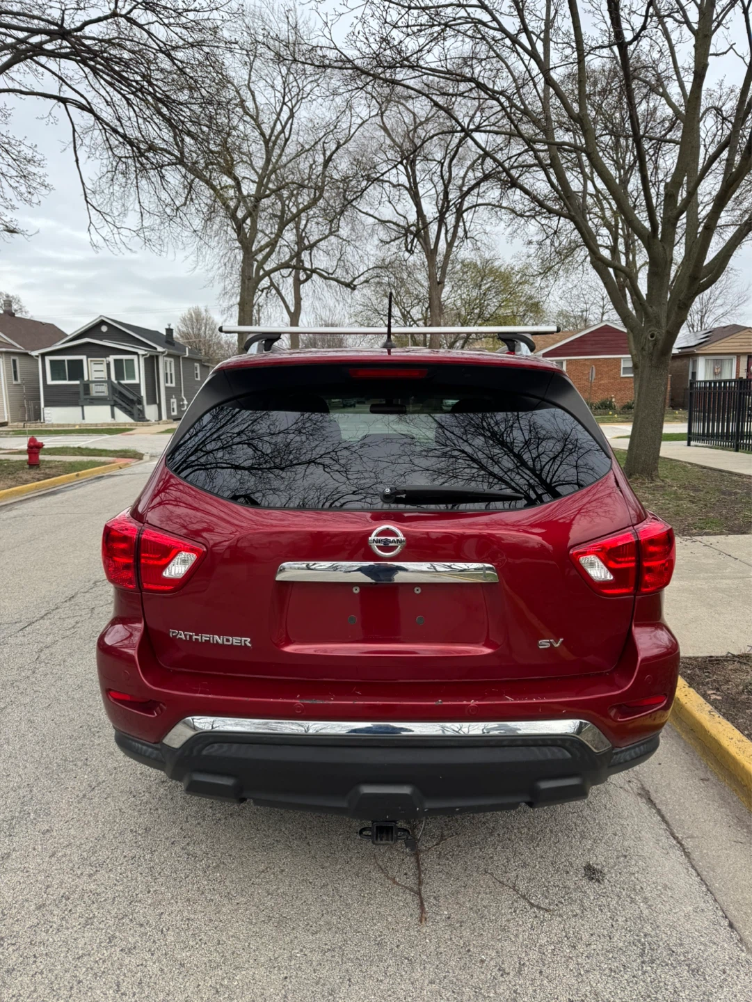 2017 Nissan Pathfinder · SV Sport Utility 4D - photo 3