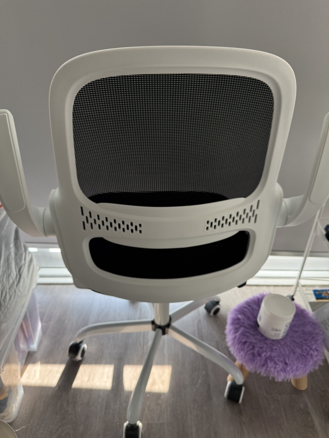 Moving Sale - Mesh Office Chair - photo 2