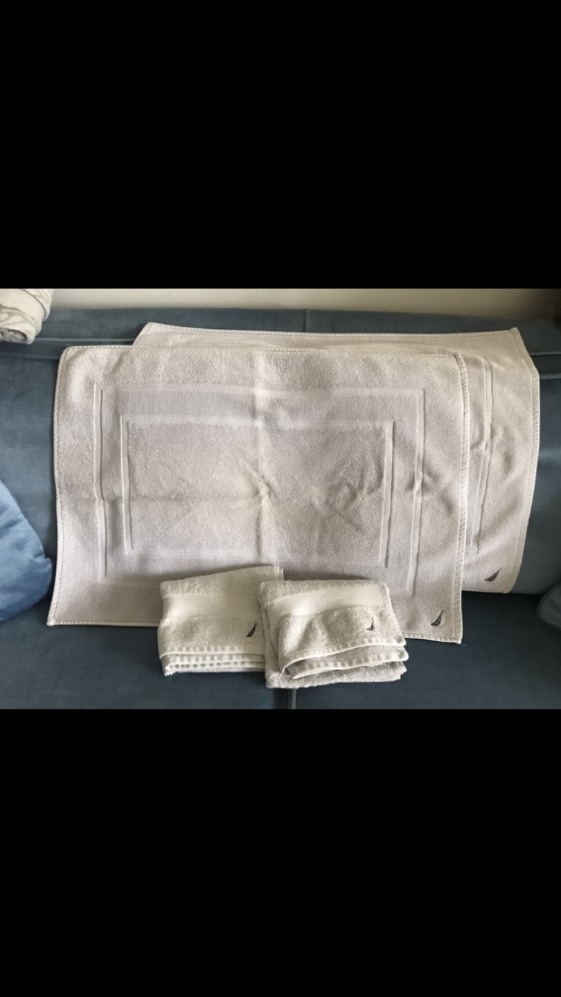 Designer Towels+Bath Mats+Pillowcases: Hilfiger & Nautica - photo 2