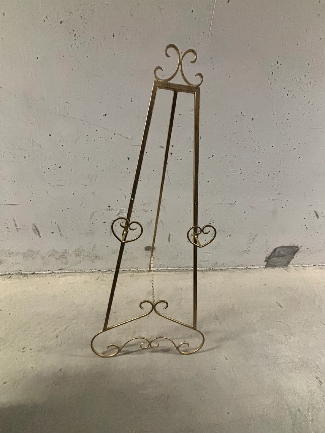 Gold Decorative Easel - photo 2