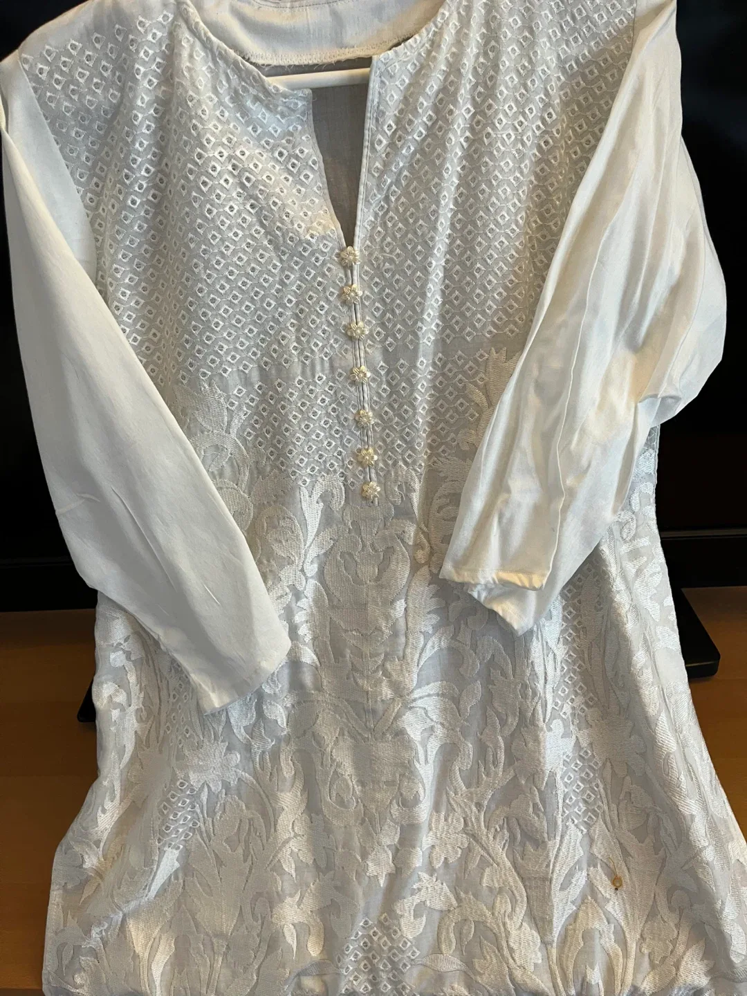 White embroidered kurta tunic