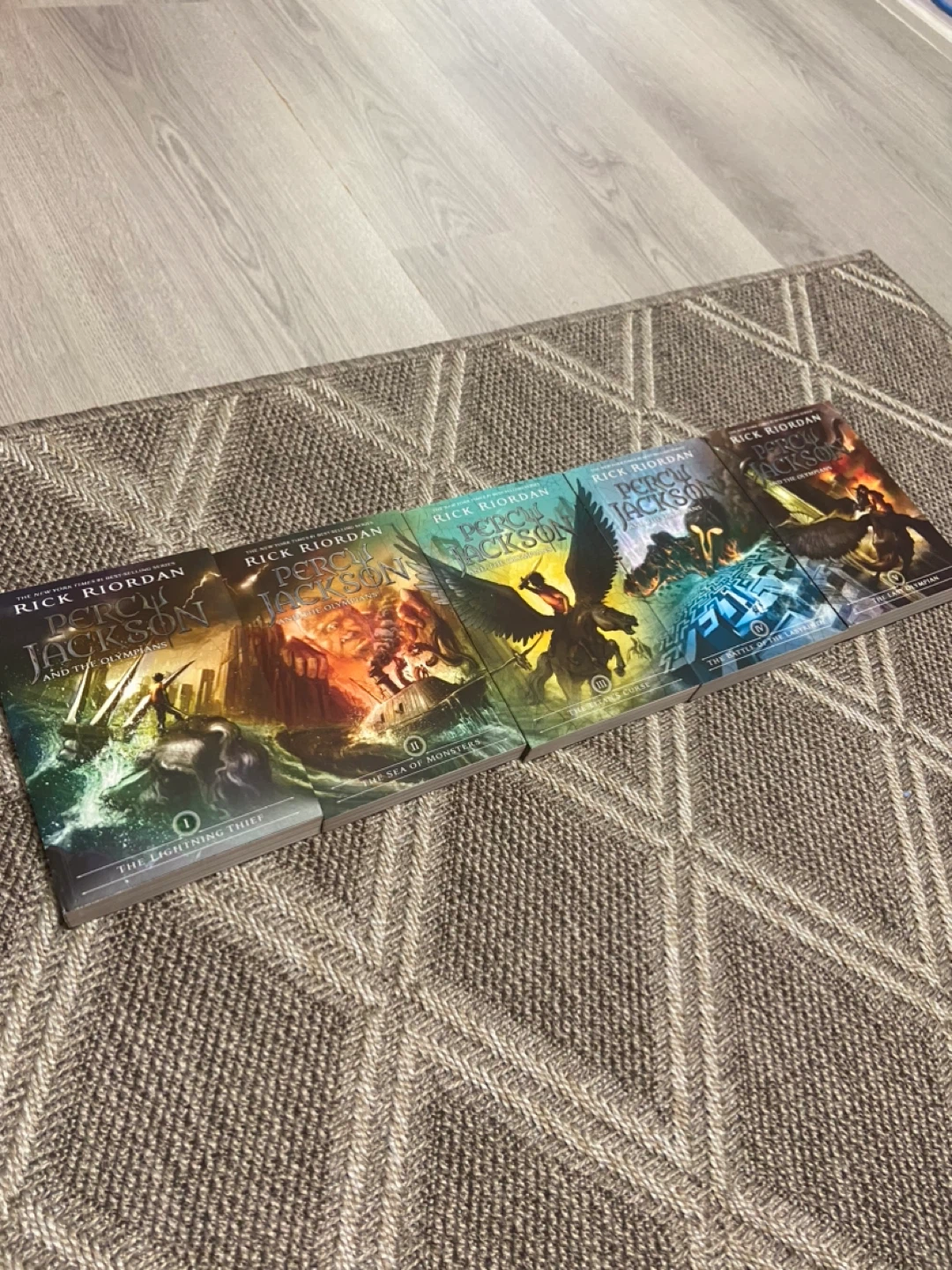 Percy Jackson and the Olympians Complete Series Box Set