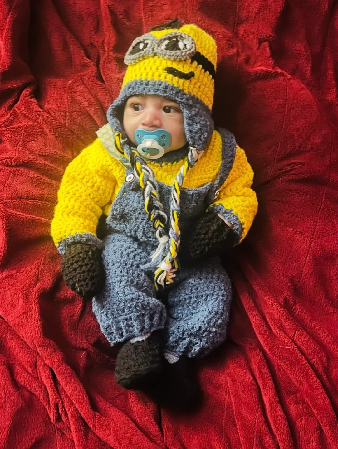 Crochet minion costume