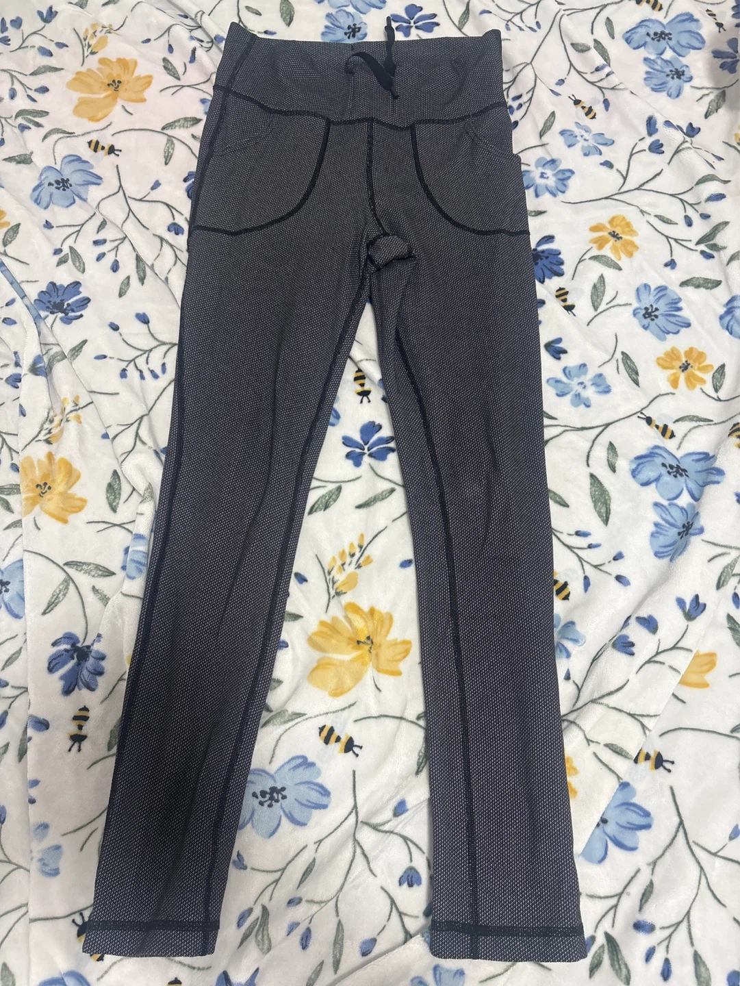 Lululemon Grey Patterned Yoga Pants