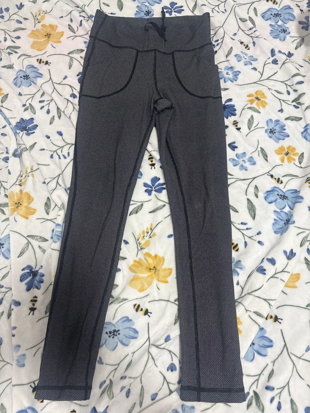 Lululemon Grey Patterned Yoga Pants