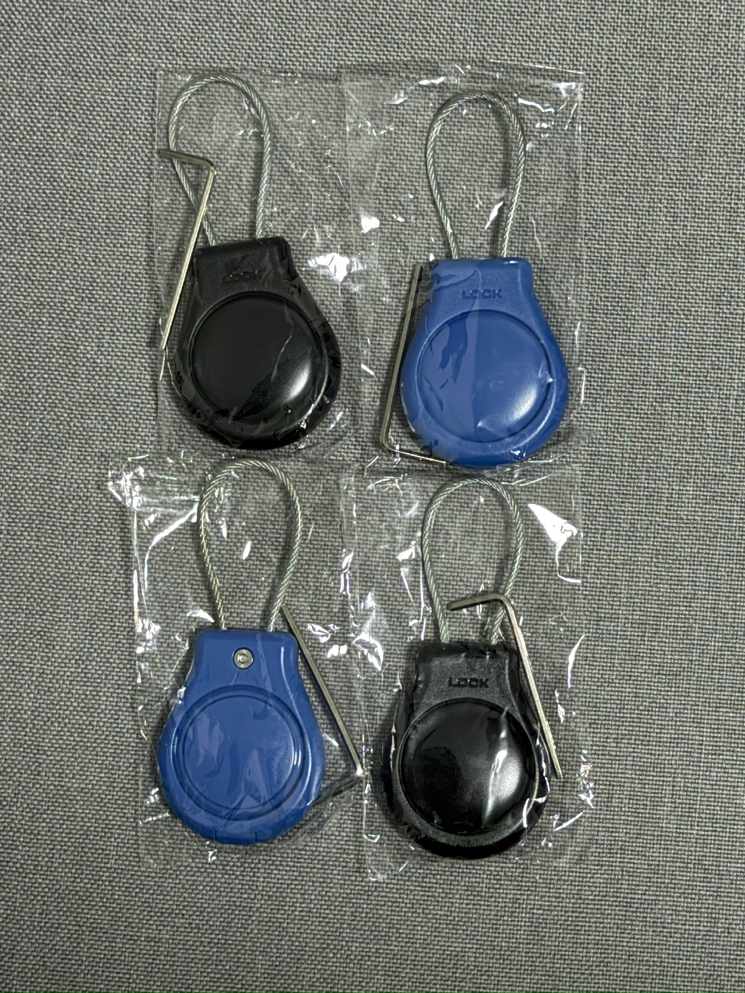 Set of 4 cases for AirTags