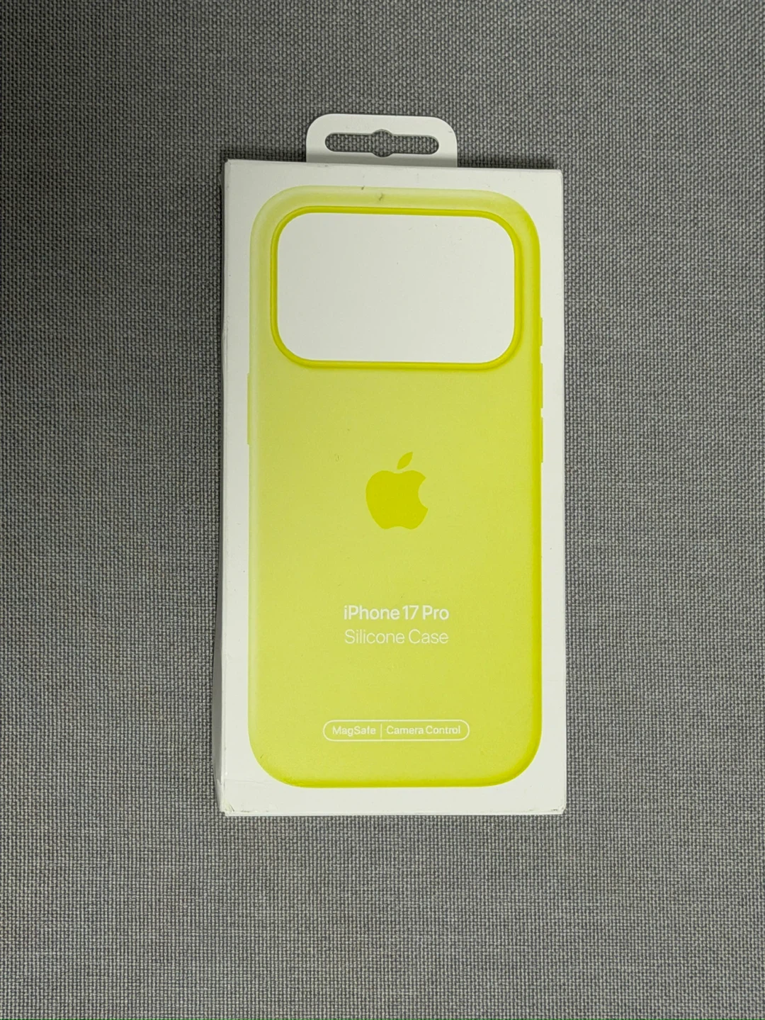 Apple iPhone 17 Pro Silicone Case - Lemon