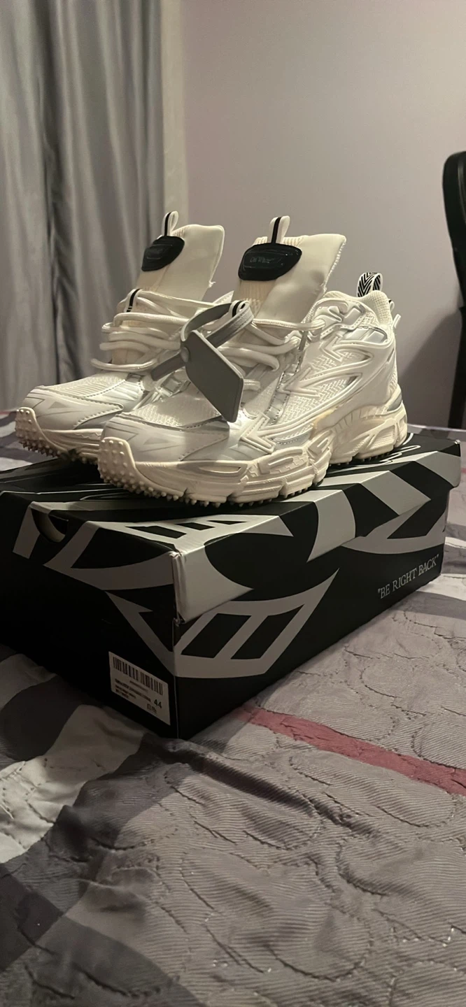 Off white be right back