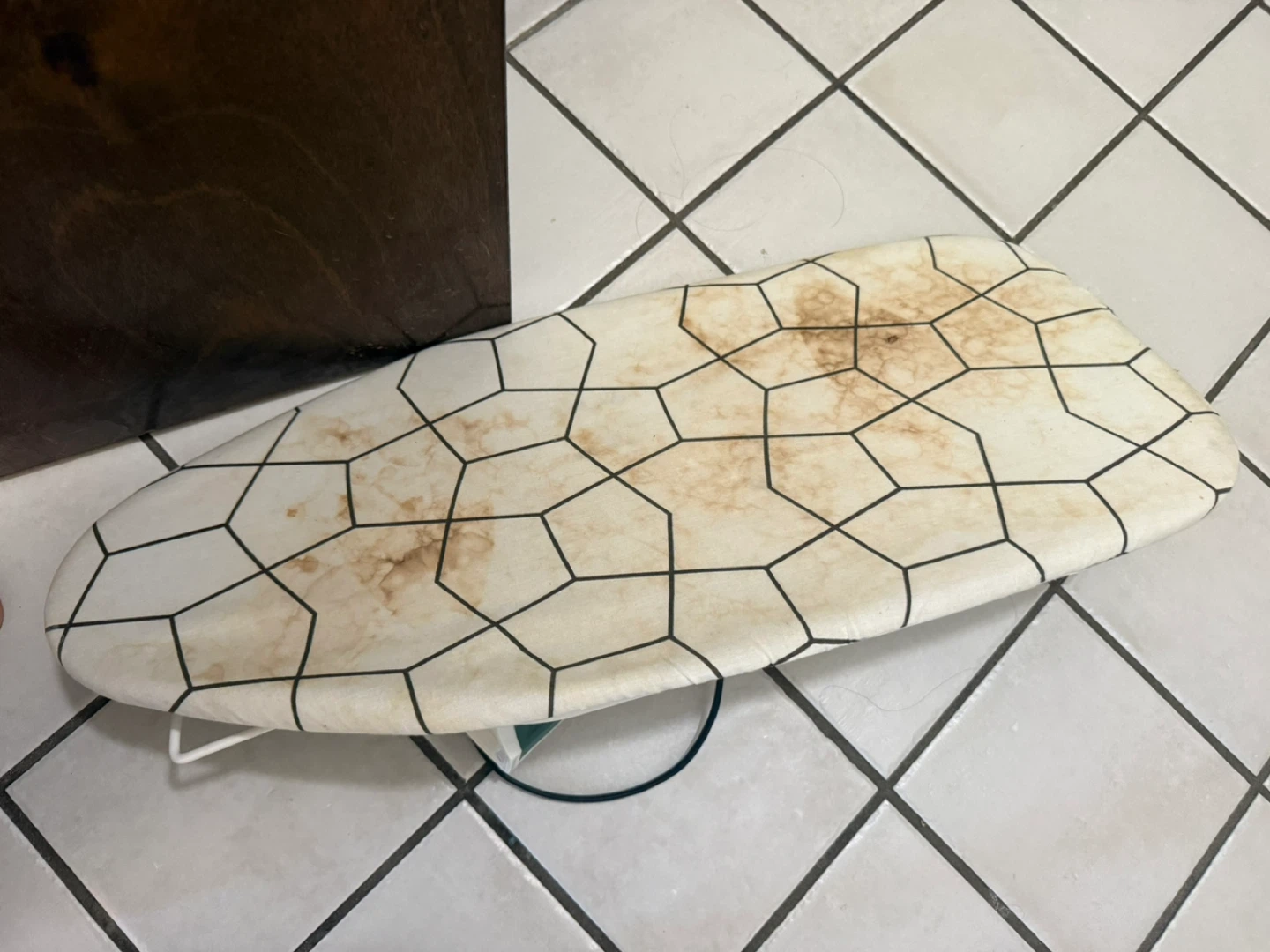 Ironing Board with Iron - photo 2
