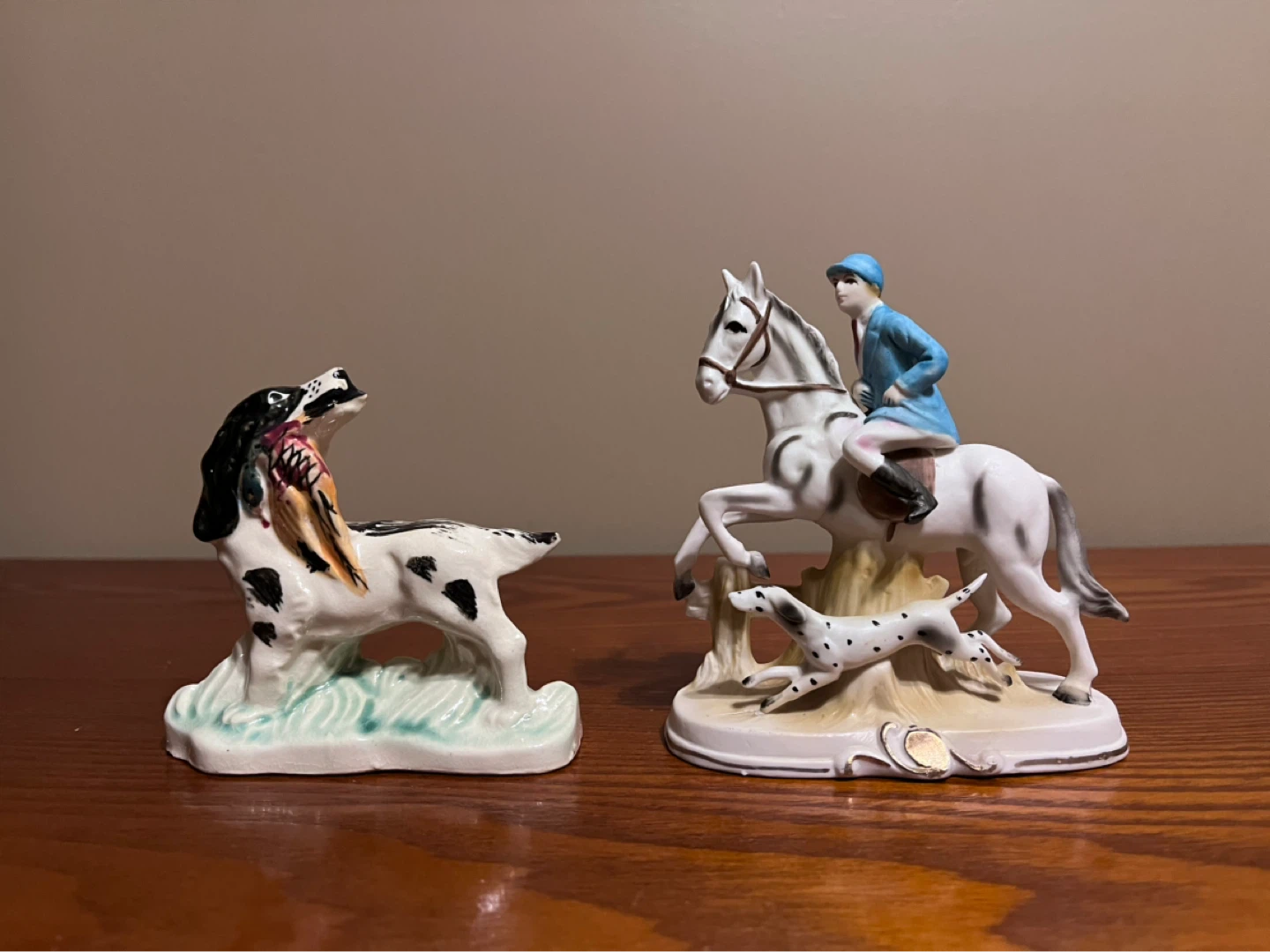 VINTAGE DOG WITH PHEASANT & FOX HUNTER WITH DOG FIGURINES