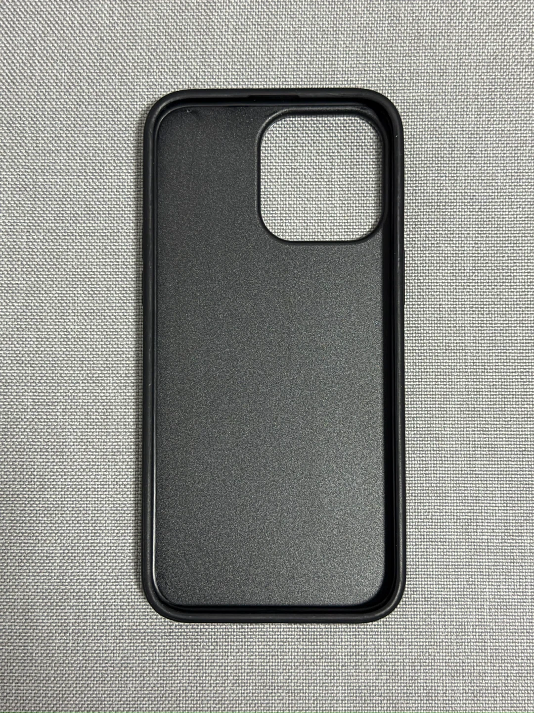 Guess iPhone 15 Pro Max Phone Case - photo 2