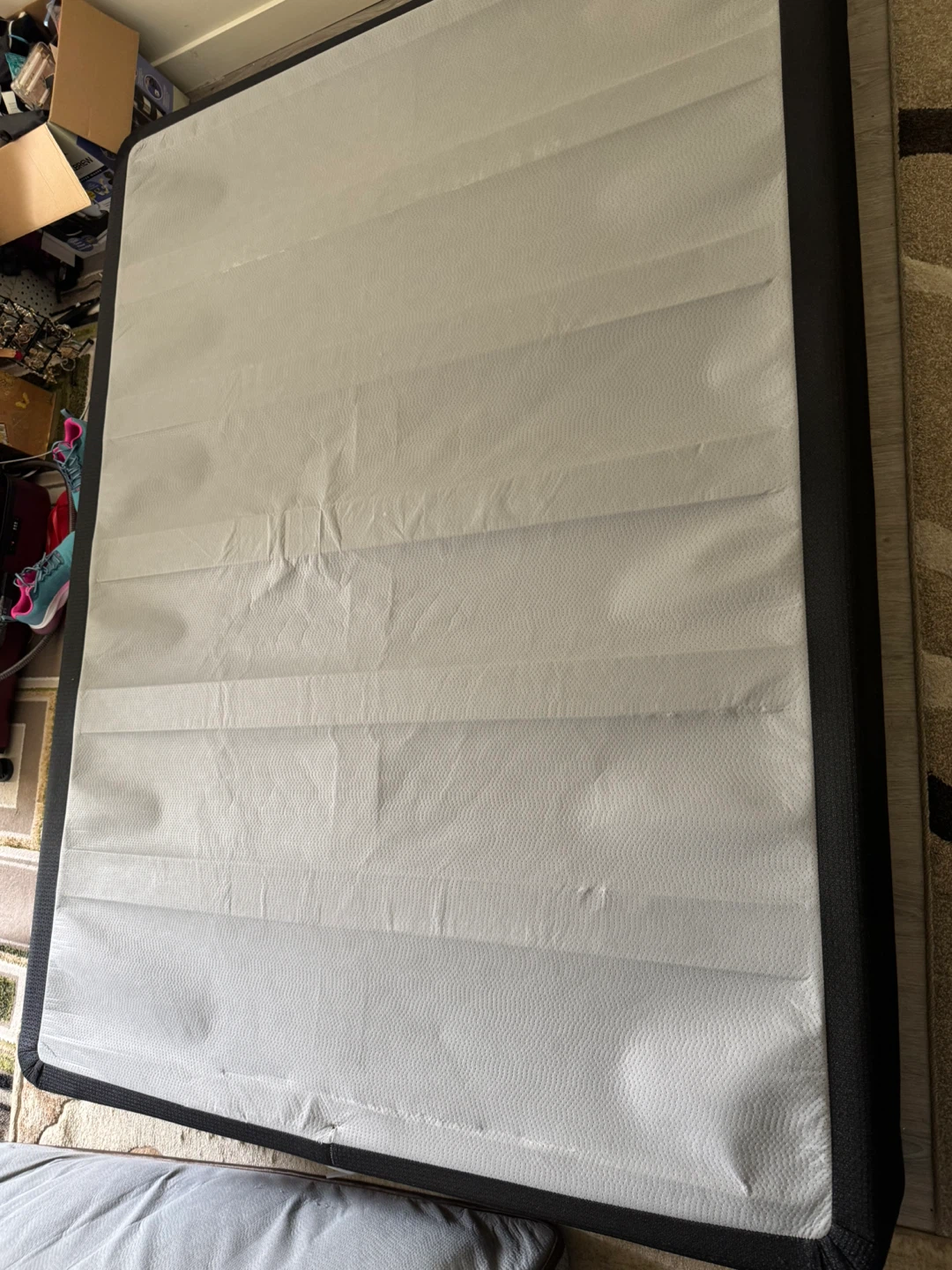 Queen bed box 60"