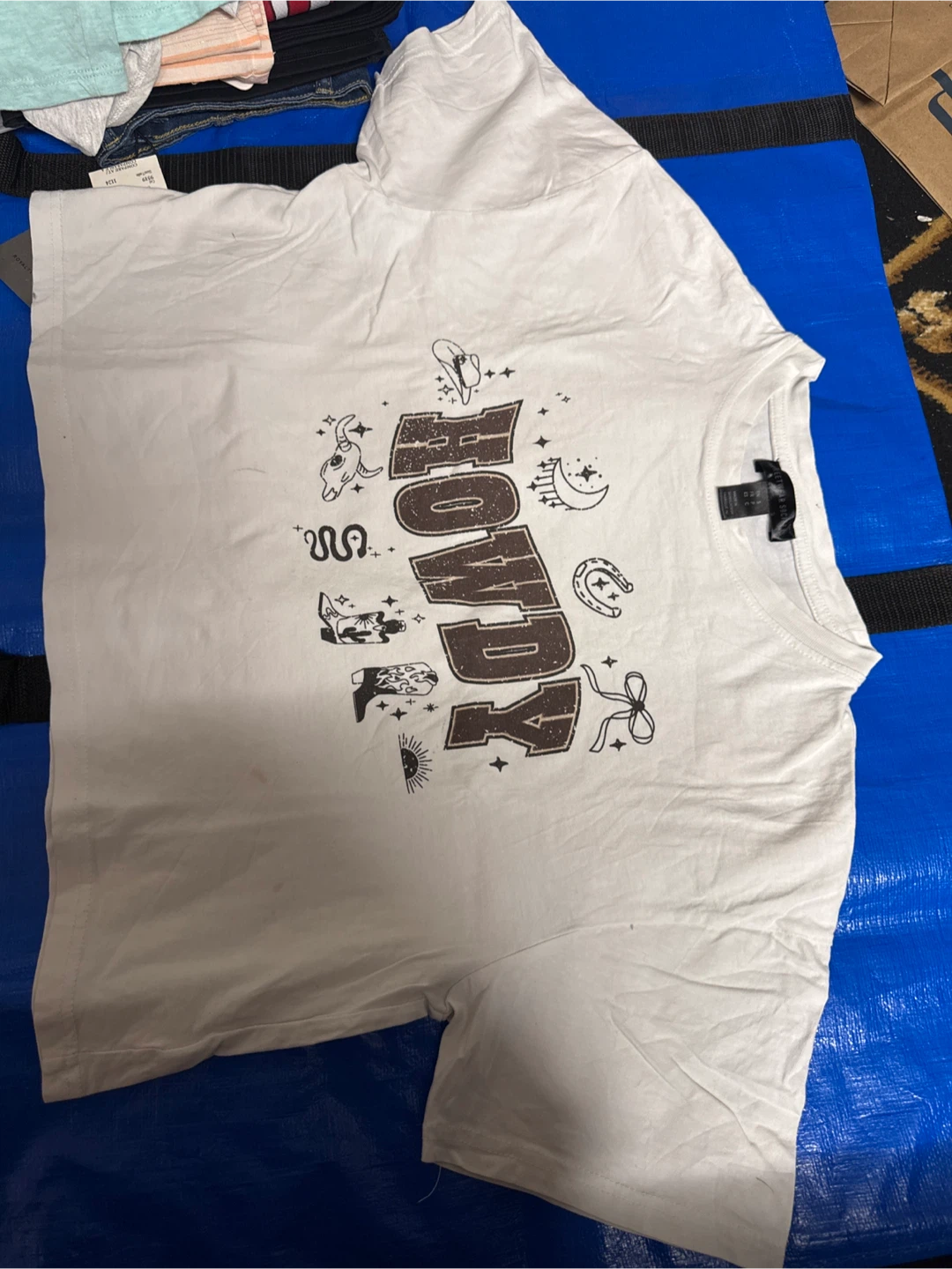 White "Howdy" Graphic T-Shirt