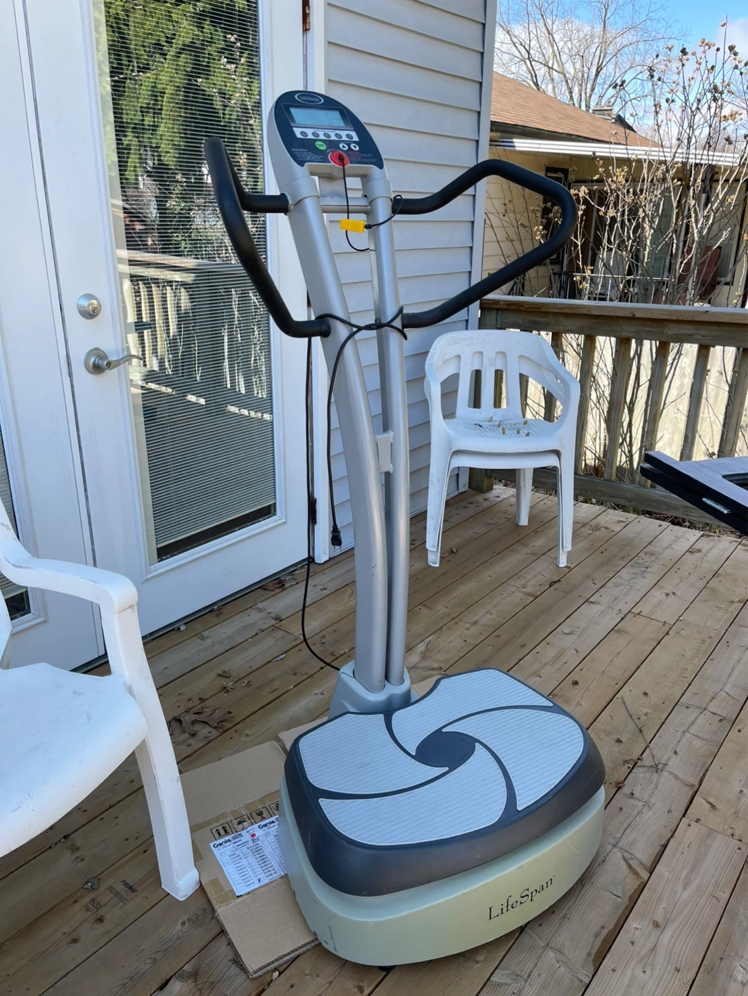 LifeSpan Fitness Vibration Plate Machine