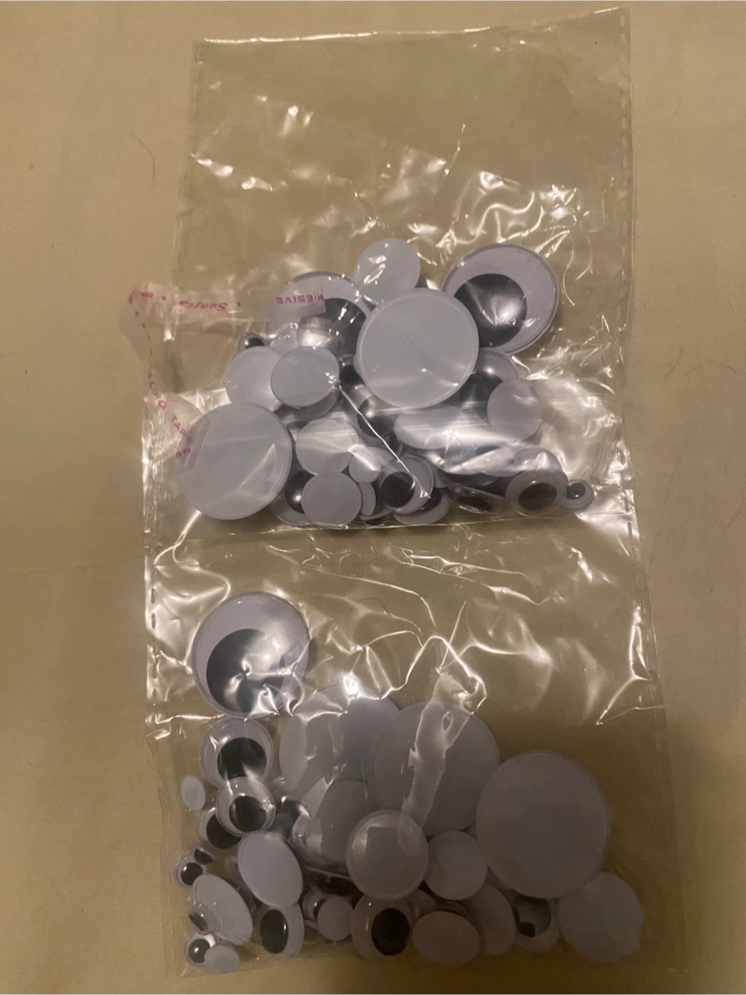 Googly Eyes Assorted Sizes (2 Bags) - photo 2