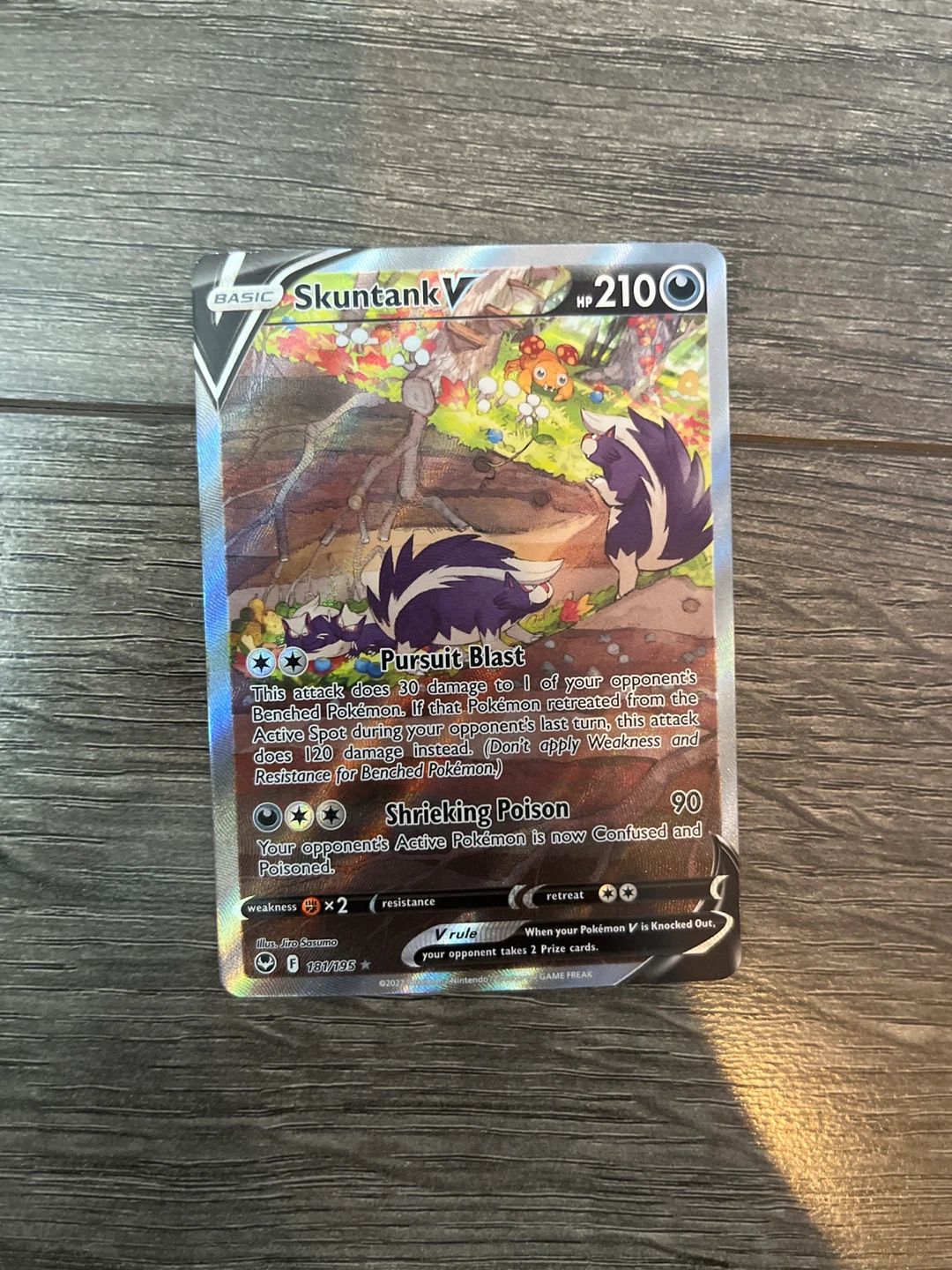 2022 Pokemon TCG Skuntank V Card 181/195
