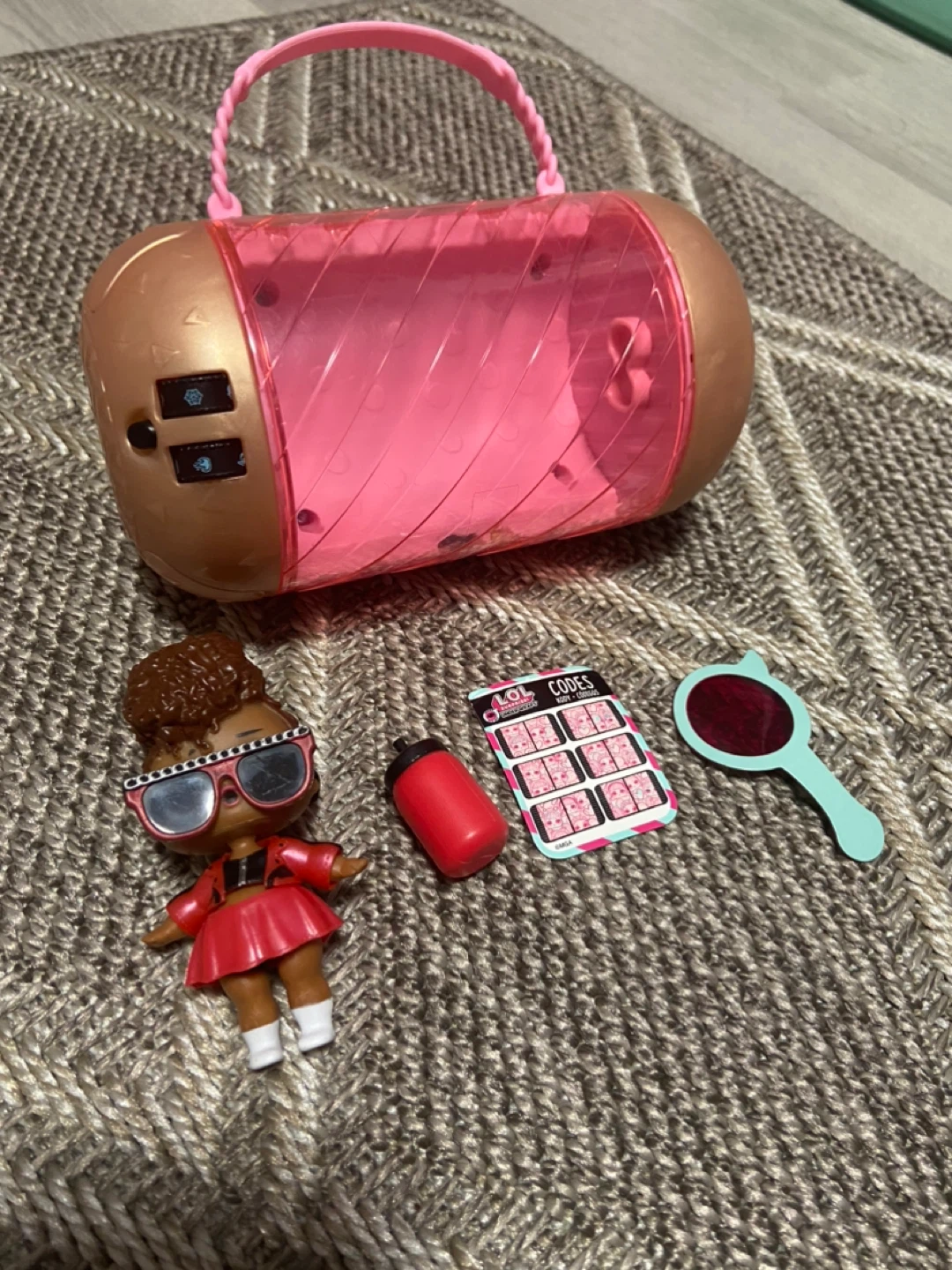 LOL Surprise! Doll with Capsule READ DESCRIPTION