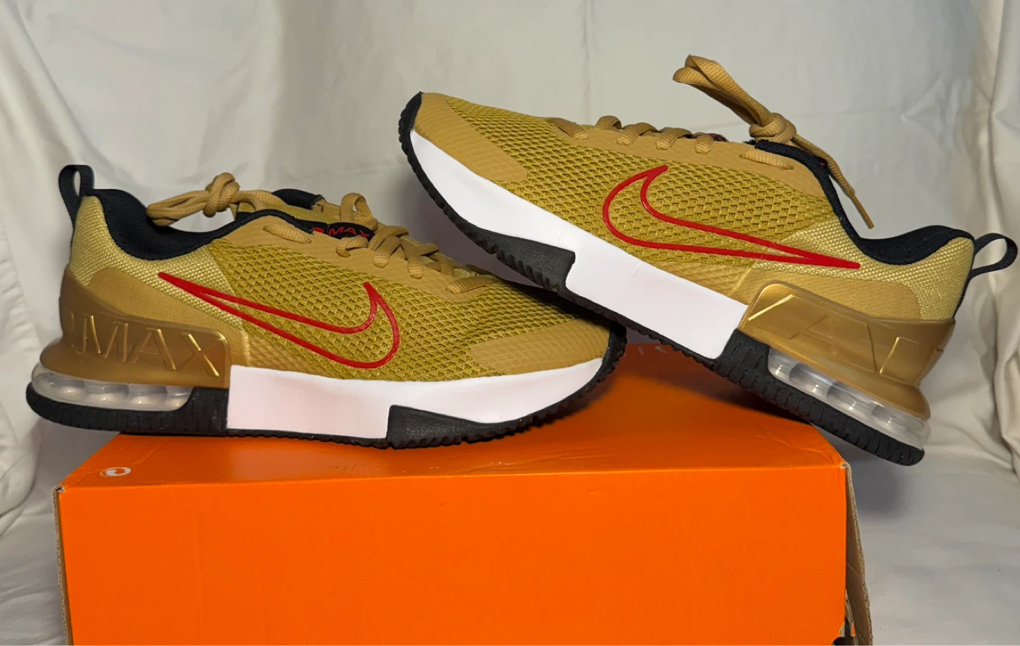 Nike Air Max Mens Shoes Gold