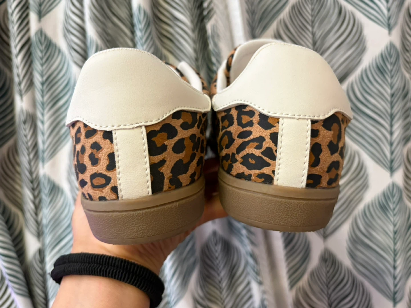 Universal Thread sneakers size 8 - photo 5