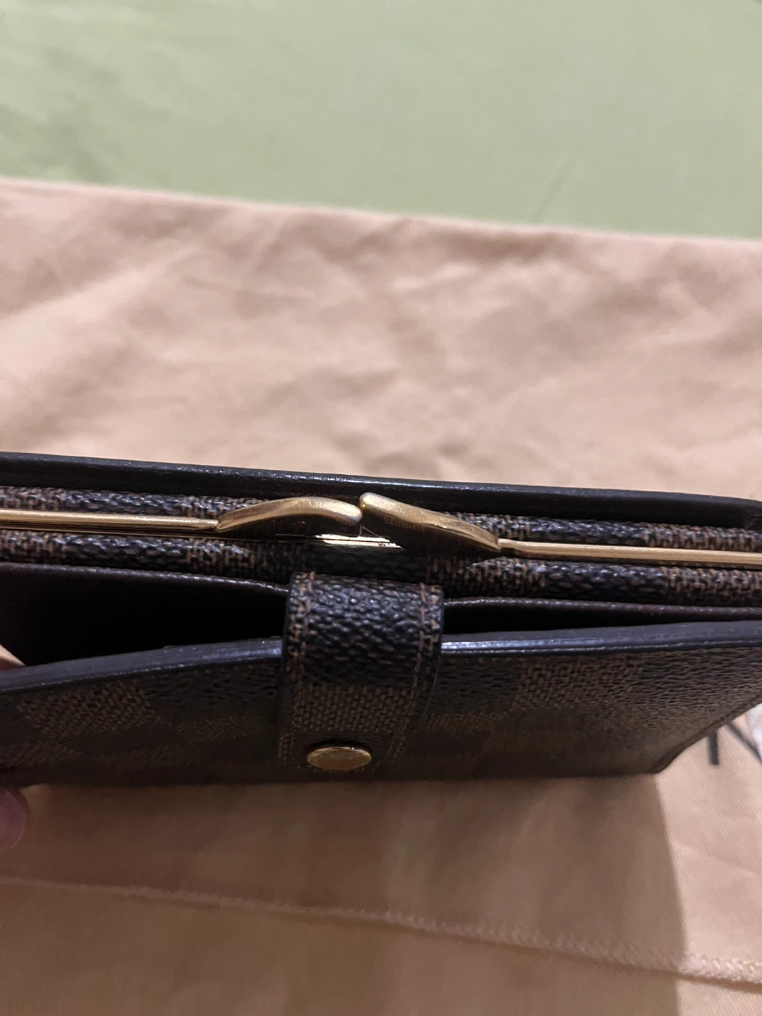 Authentic Louis Vuitton Damier Ebene Small Wallet - photo 2