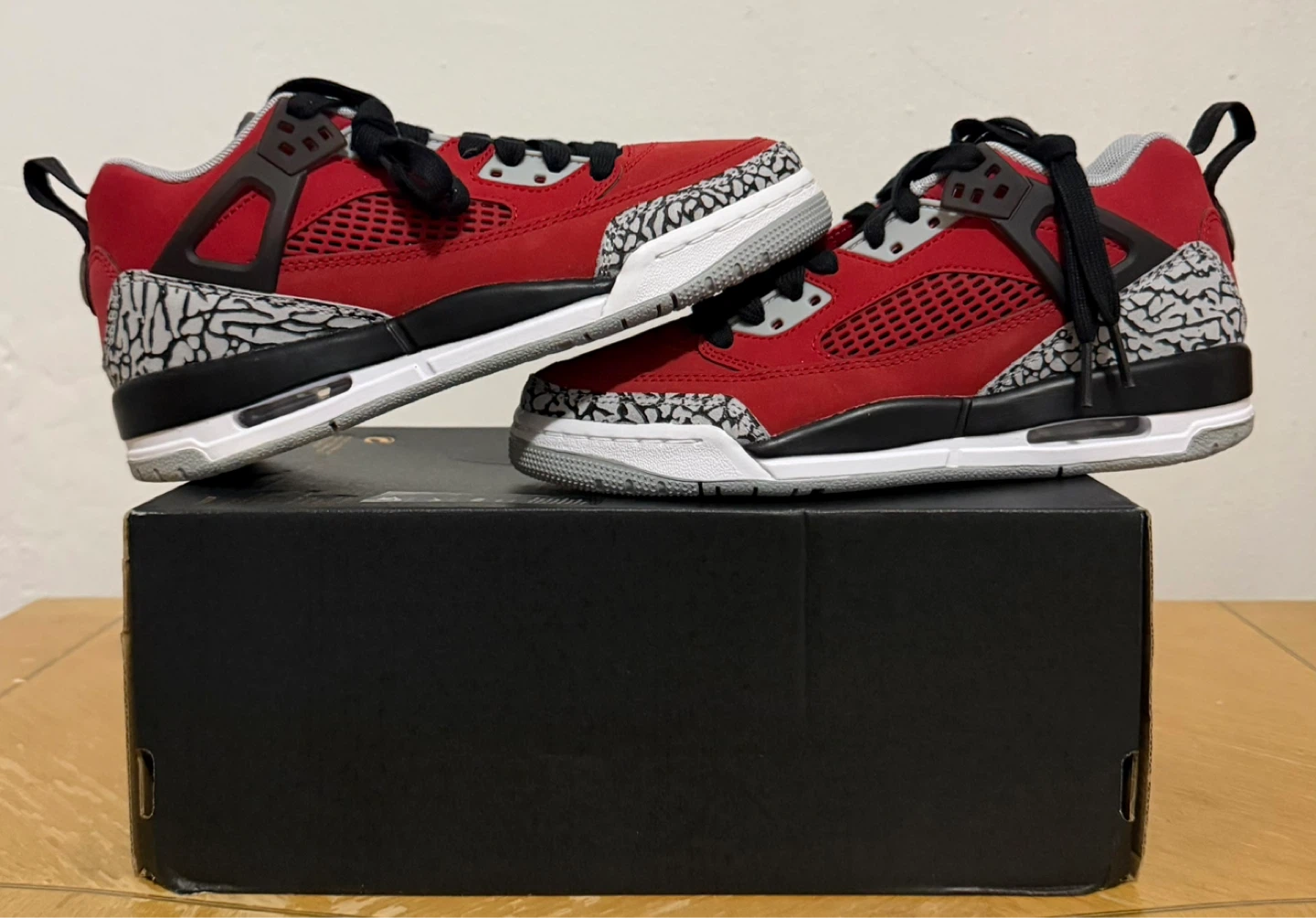 Jordan 3 Retro SE Red Cement