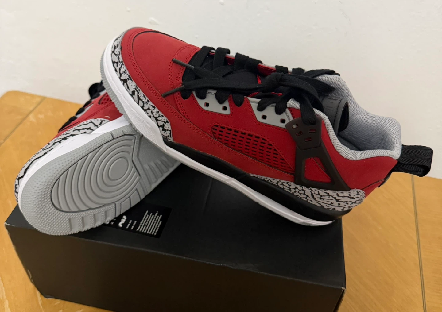 Jordan 3 Retro SE Red Cement - photo 3