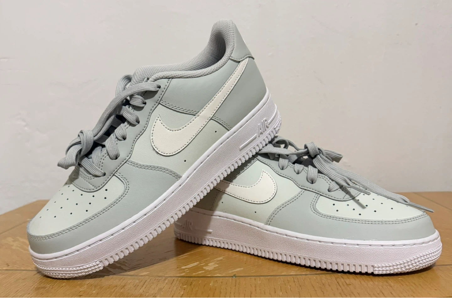 Nike Air Force 1 Low SE Light Smoke Grey White Sneakers - photo 2
