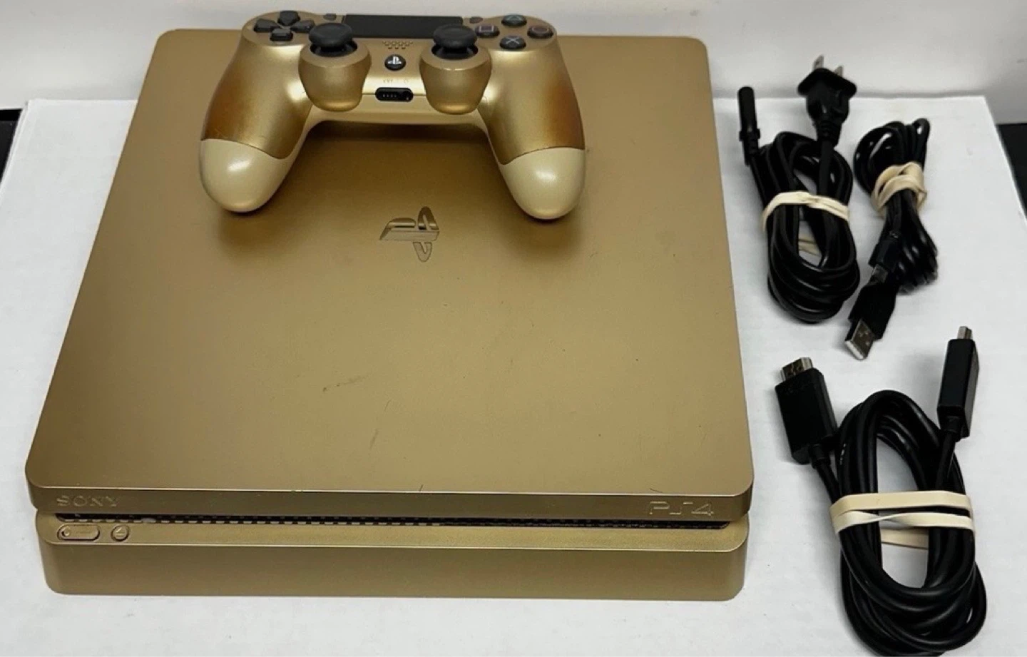 Sony PlayStation 4 Pro 1TB Gold Console - photo 2