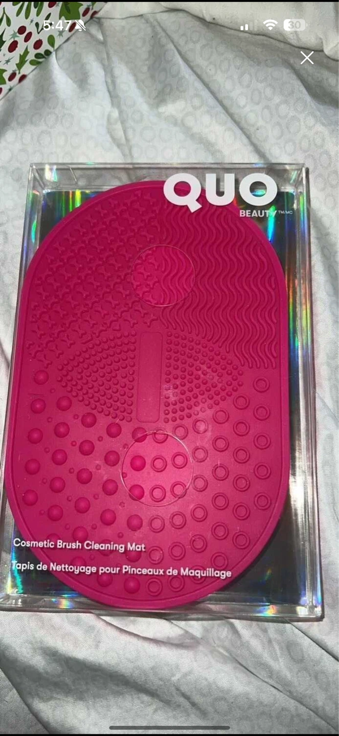 QUO Beauty Cosmetic Brush Cleaning Mat