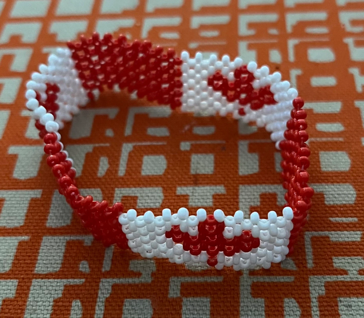 Handmade Beaded Maple Leaf canada flag Bracelet - photo 2