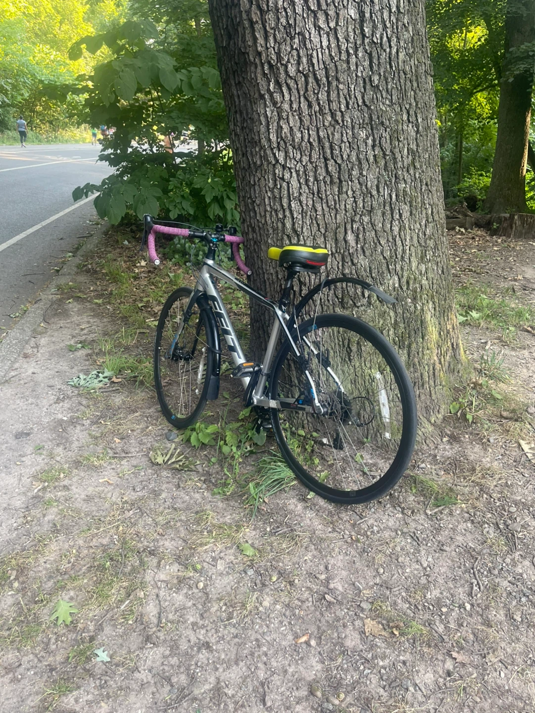 Felt Road Bike - photo 2