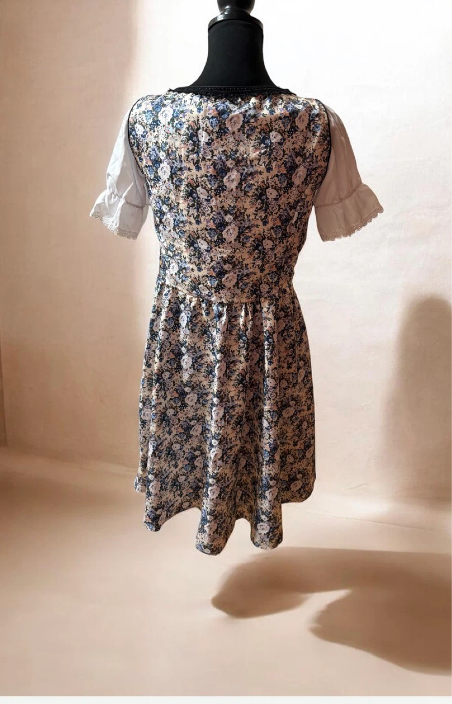 Floral Dirndl Dress with Blouse - photo 2