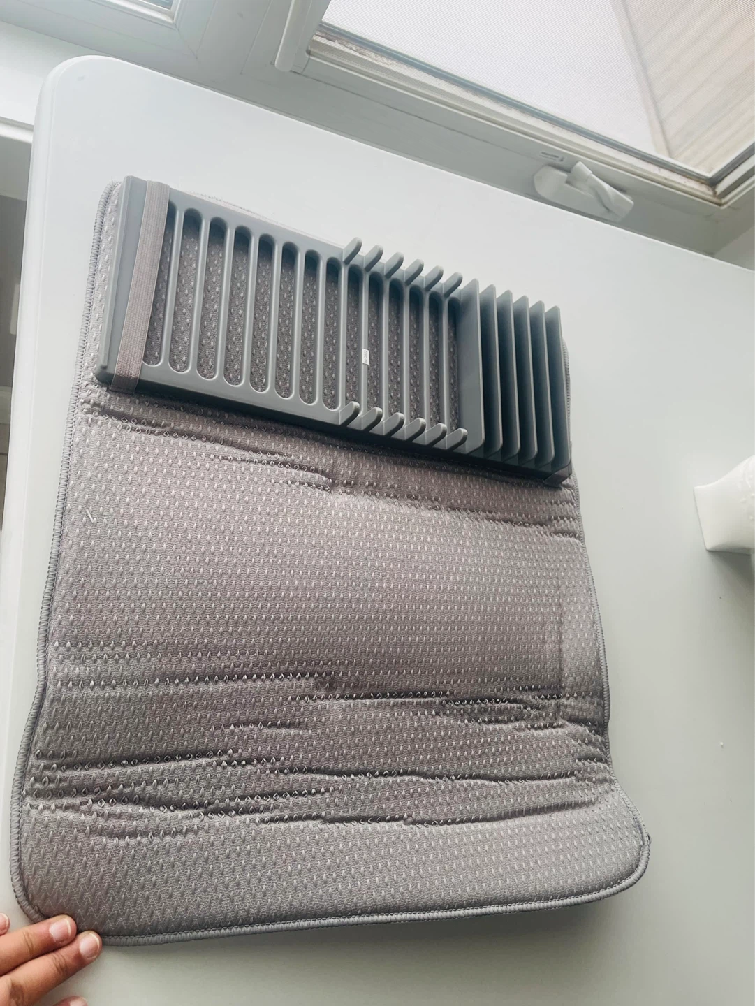 Grey Dish Drying Rack with Mat