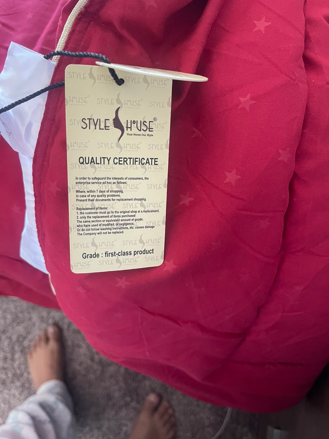 Style H'use Red Star Comforter - photo 4