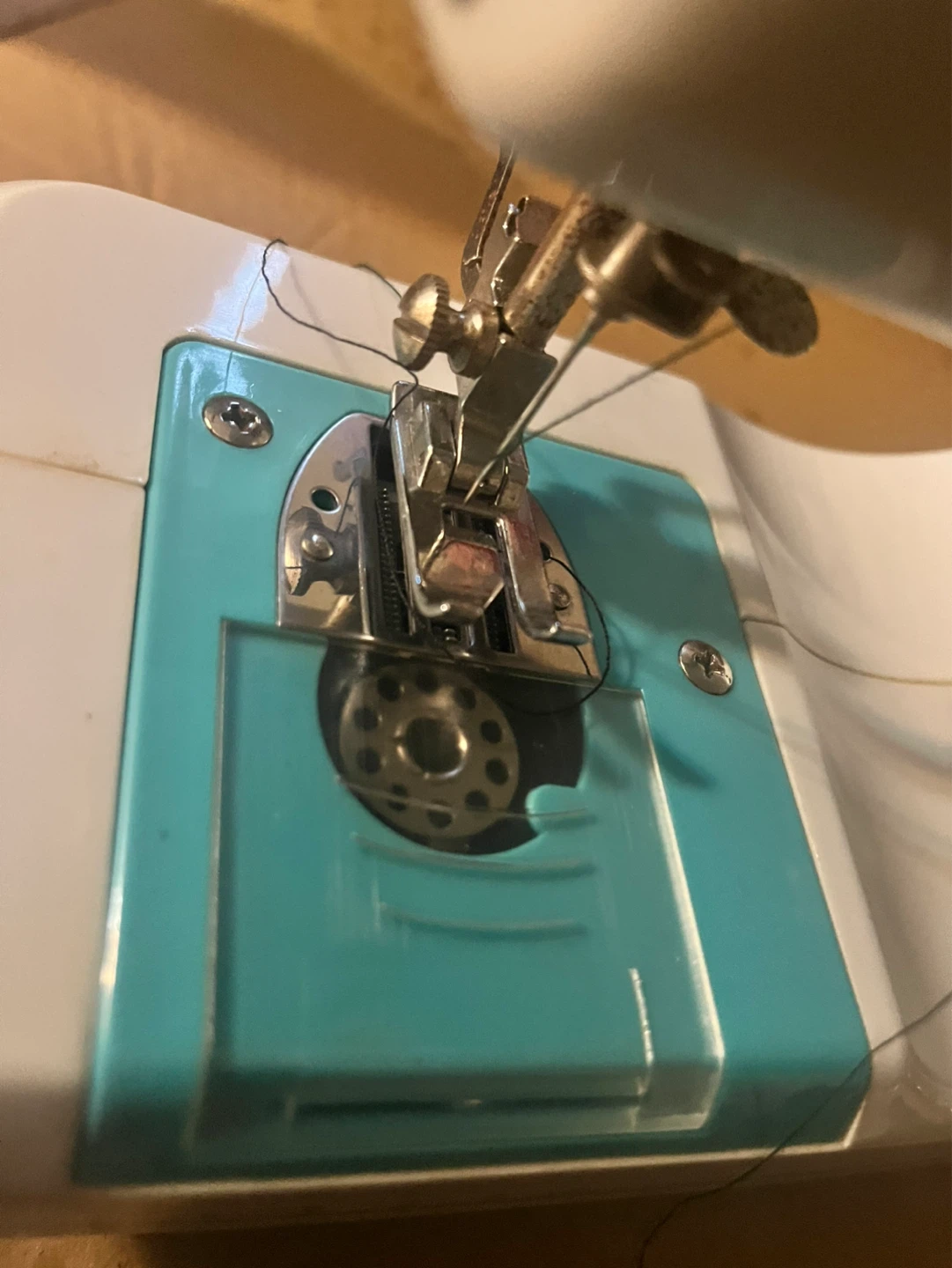 White and Teal Portable Sewing Machine with Accessories - photo 3