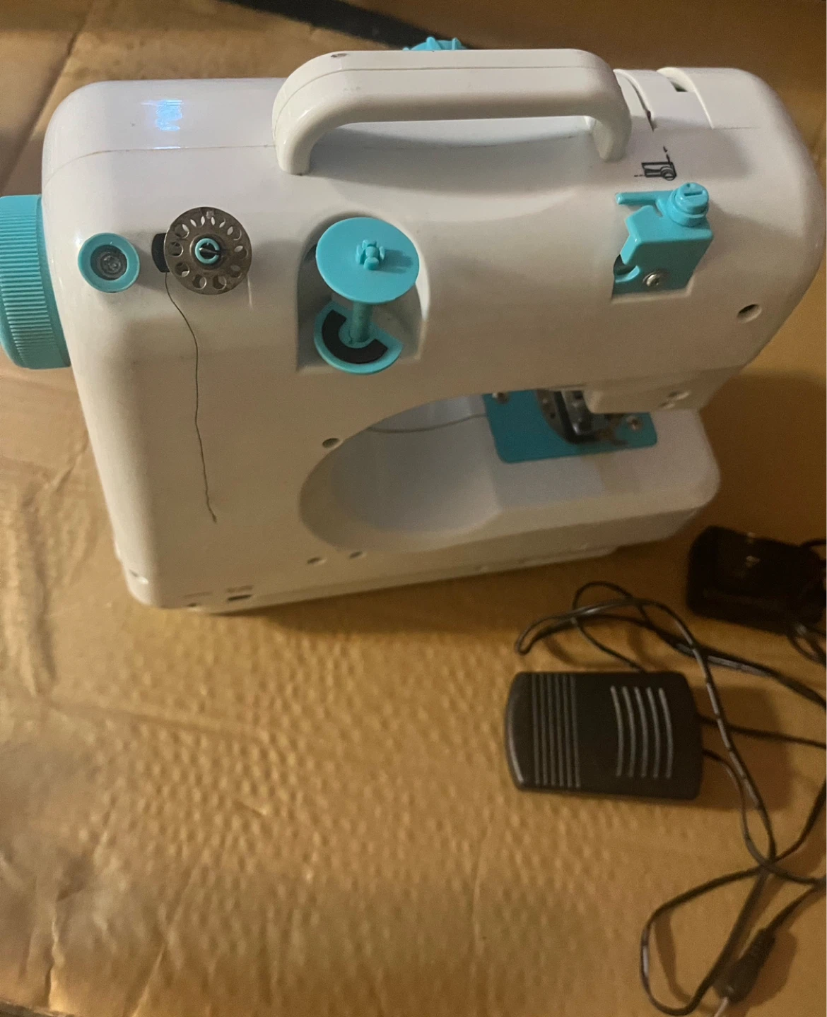 White and Teal Portable Sewing Machine with Accessories - photo 2