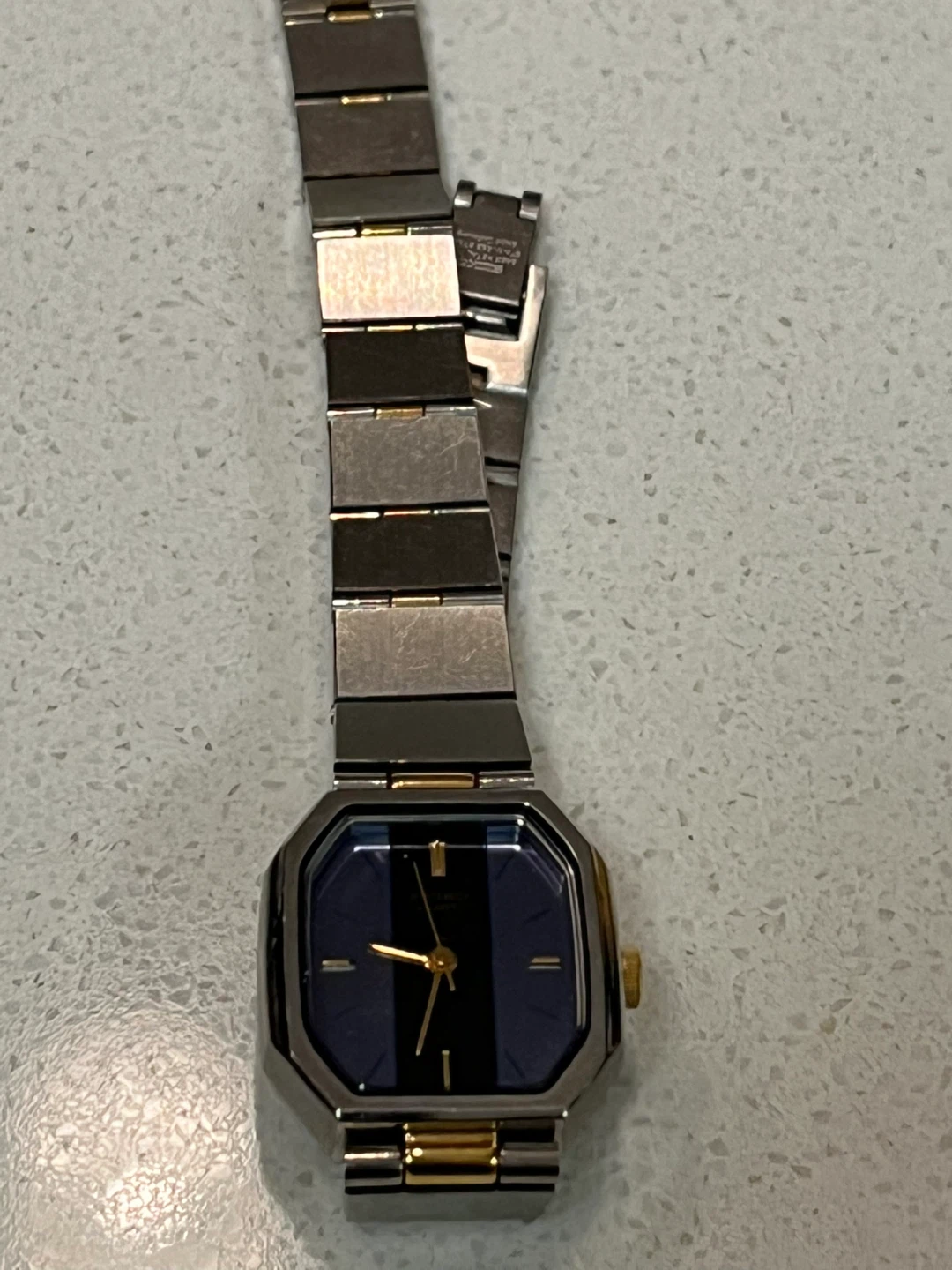 Seiko Quartz Watch woman’s - photo 2