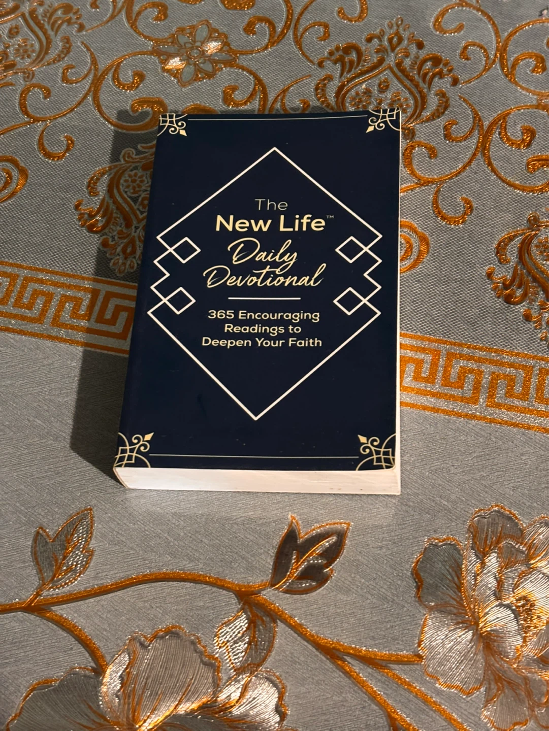 The New Life Daily Devotional Book