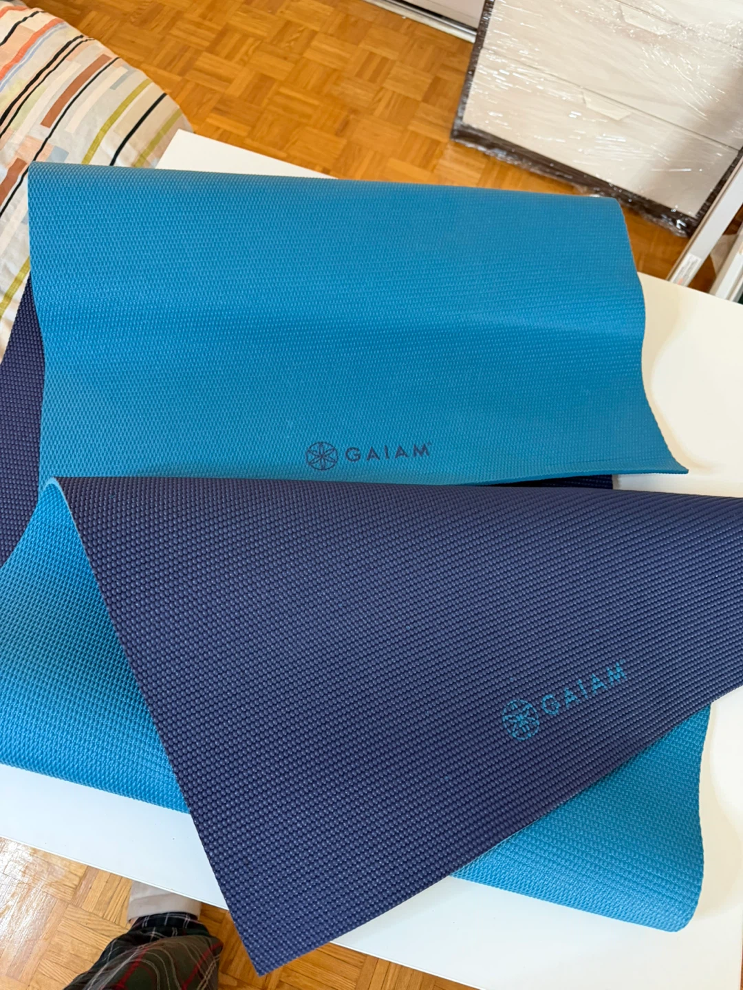 Assorted Yoga Mats - Gaiam & Everlast - photo 3