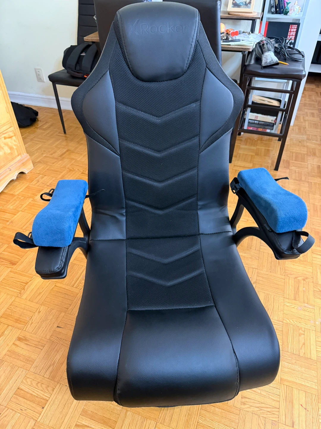 X Rocker Gaming Chair with wireless speakers and more - photo 4