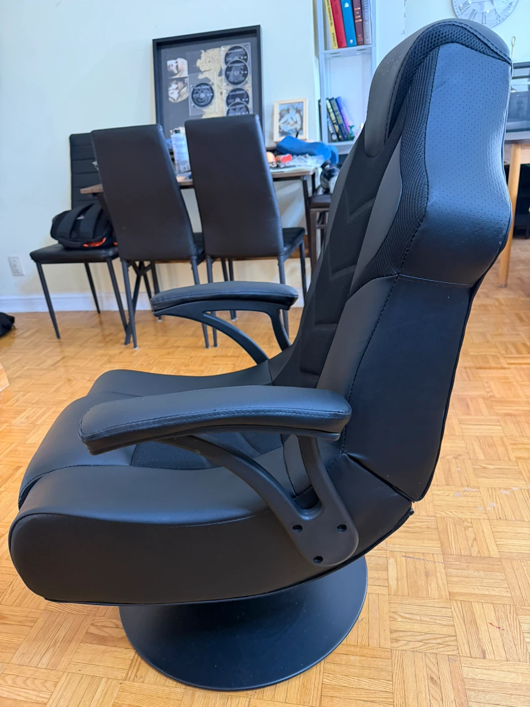 X Rocker Gaming Chair with wireless speakers and more - photo 3