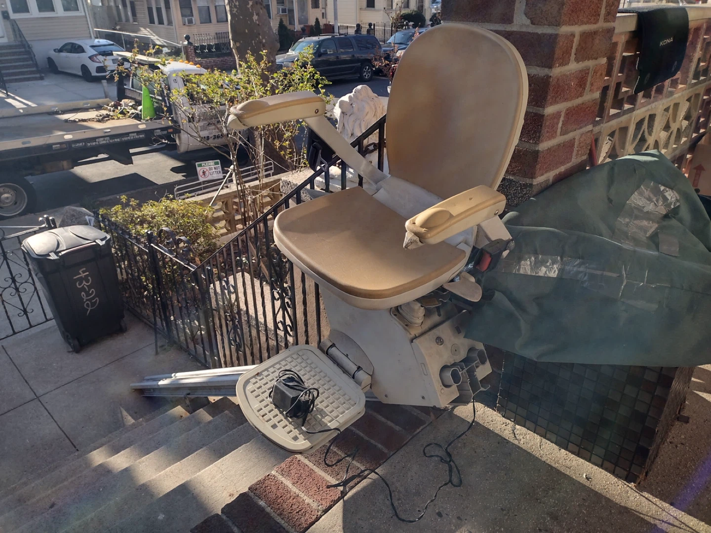 Used Stair Lift electric with Ramp - photo 2