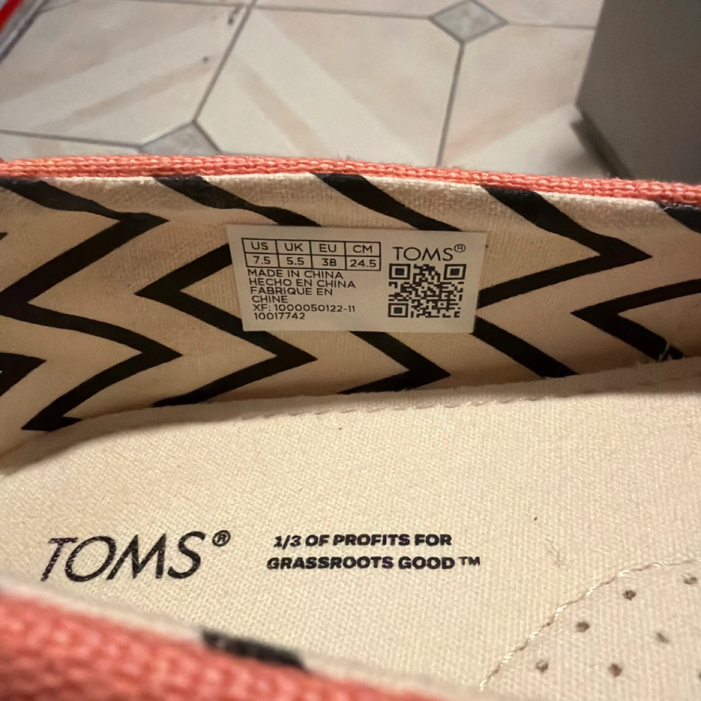 TOMS Coral Canvas Flats - Women's Size 7.5 - photo 3