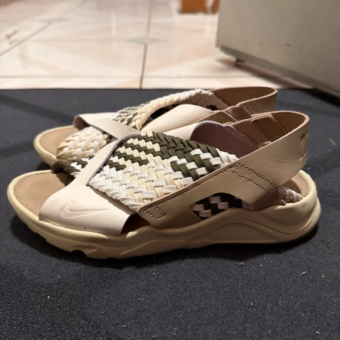 Nike Air Woven Sandals - photo 2