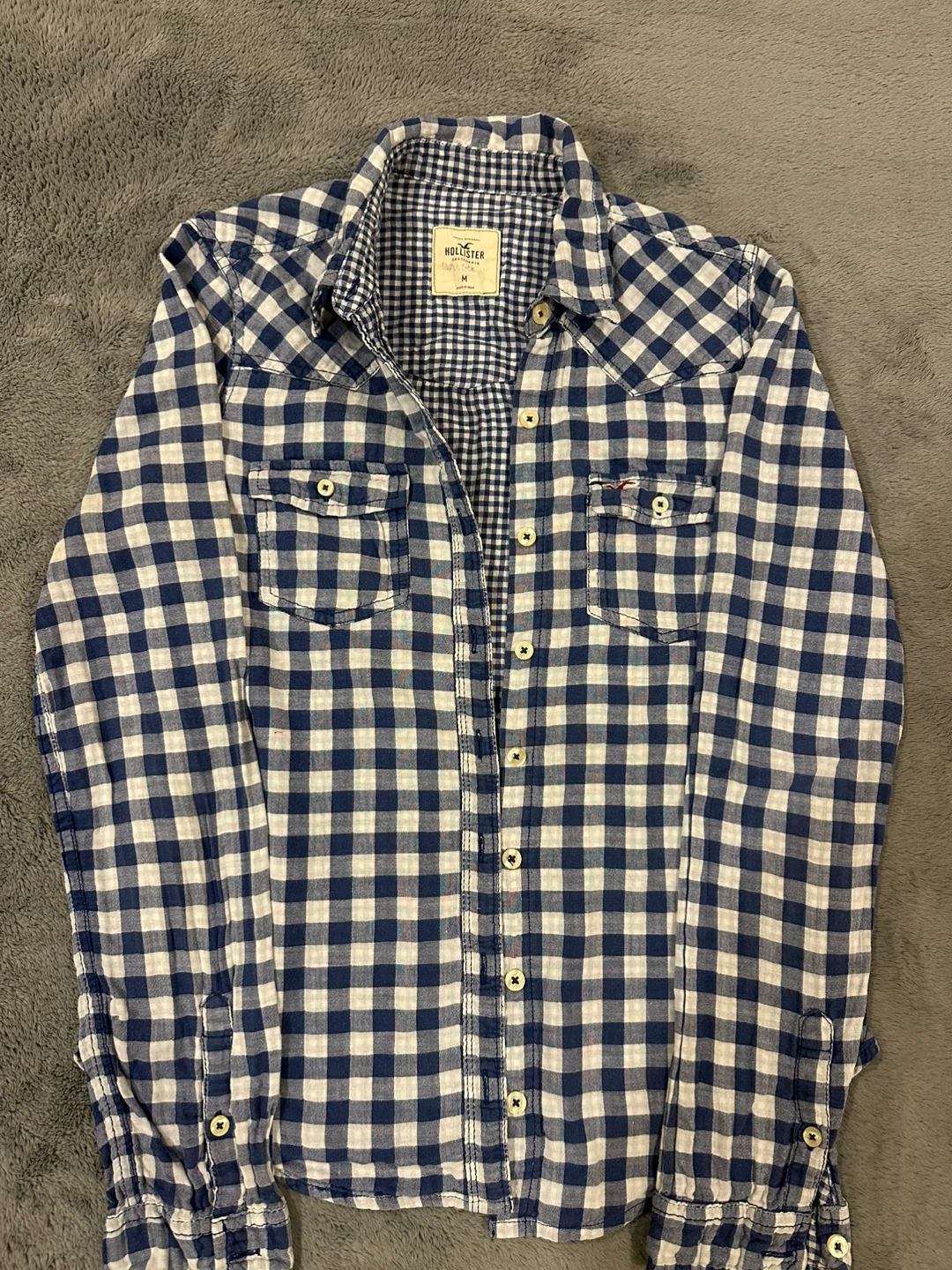 Hollister Shirt Size M
