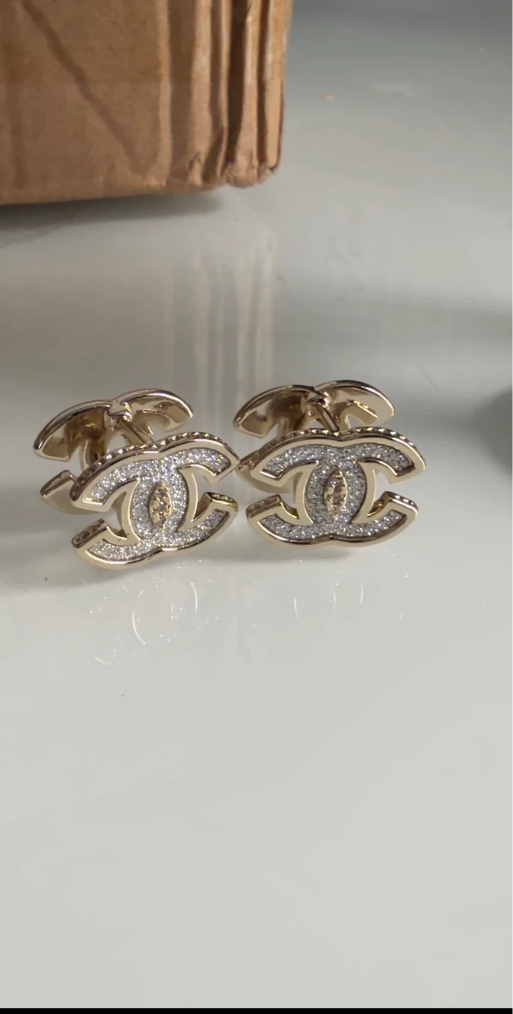 Elegant Fashion Stud Earrings